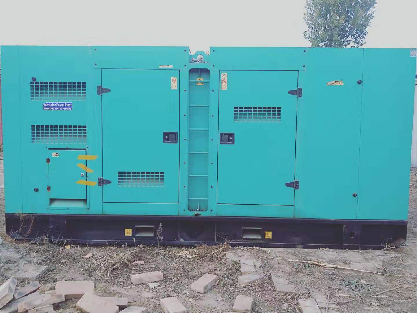 柴油發(fā)電機(jī)組發(fā)現(xiàn)冒藍(lán)煙現(xiàn)象如何處理